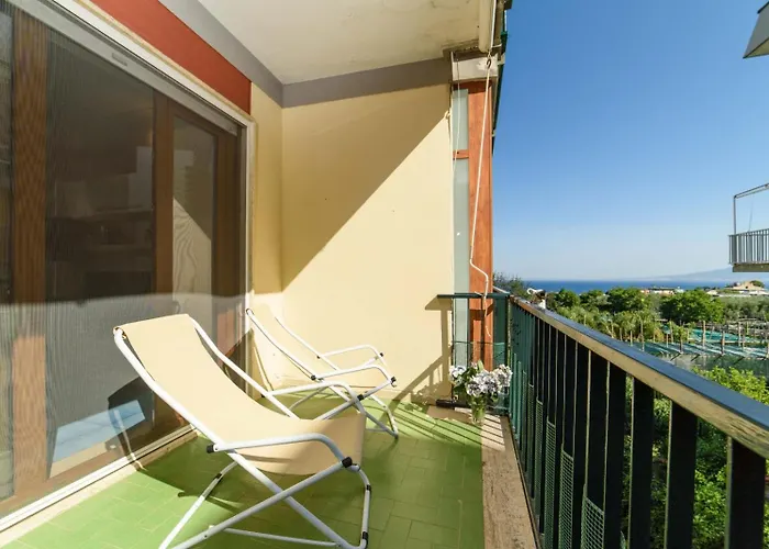 - Louise Apartman Sorrento