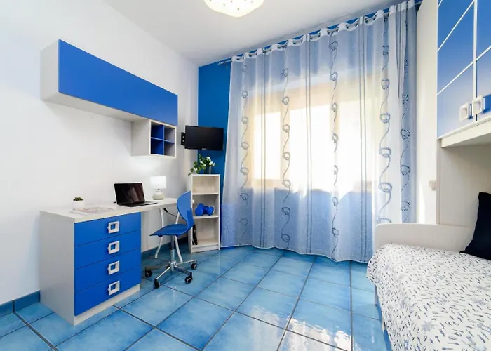 - Louise Apartman Sorrento