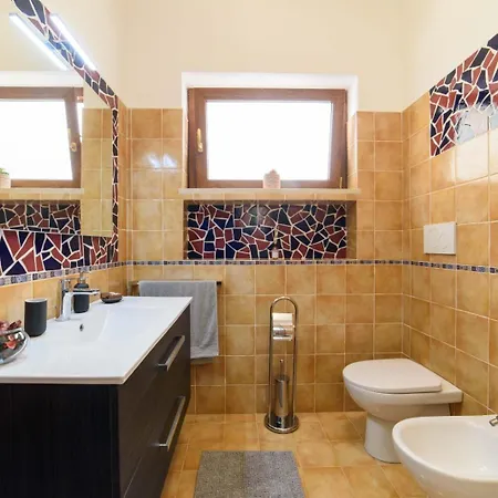 - Louise Apartamento