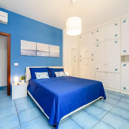 - Louise * Península Sorrentina