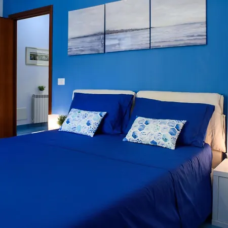 - Louise Península Sorrentina