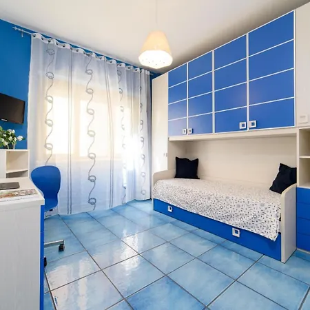 Apartman - Louise Sorrento